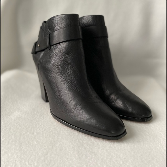 Dolce Vita Size 9 1/2 Black Leather Ankle Boots - Picture 1 of 15